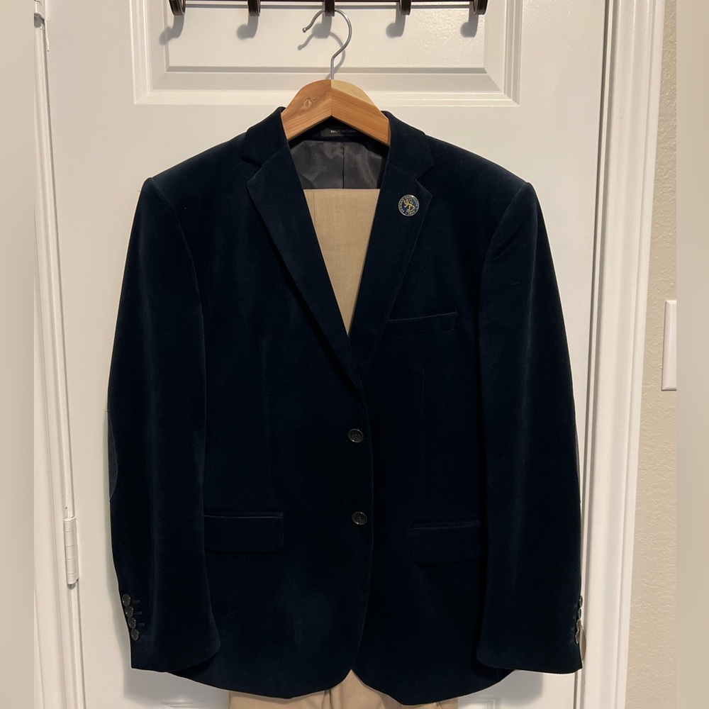 Men Blazer and pants set. Slim fit